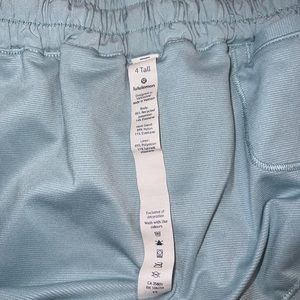 lululemon Hotty Hot 4” Shorts Size 4